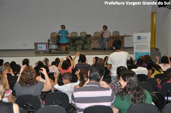 Educadores infantis municipais participam de encontro em Vargem Grande