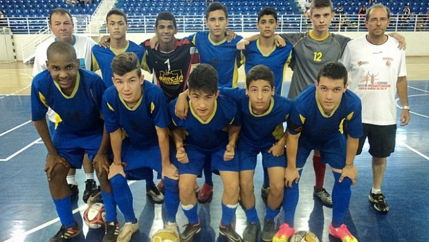 Vargem entra em quadra pelas quartas-de-final do Regional de Futsal