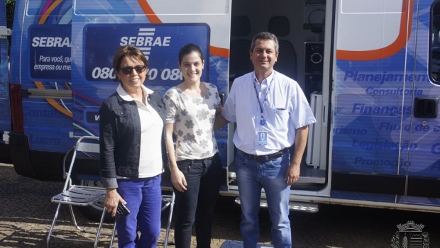 Sebrae Móvel e Banco do Povo atendem empreendedores de Vargem