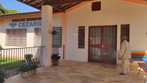 PREFEITURA REALIZA DESINFECÇÃO NAS UNIDADES DE SAÚDE E CRECHES