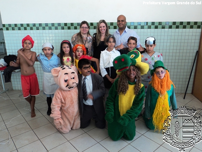 Escola Antônio Coury promoveu peça sobre Monteiro Lobato