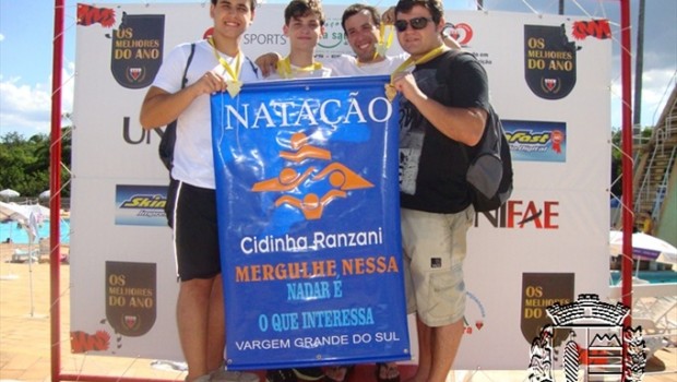 Atletas vargengrandenses ganham medalhas na 1ª Etapa do Troféu Amigos da Natação