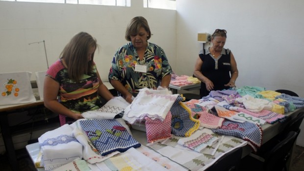 Programa Fortalecendo a Família oferece cursos gratuitos para a população