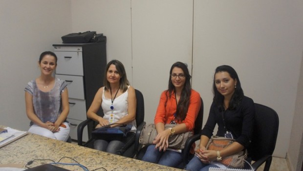 Representantes do Projeto Guri se reúnem com a diretora da Educação e Cultura