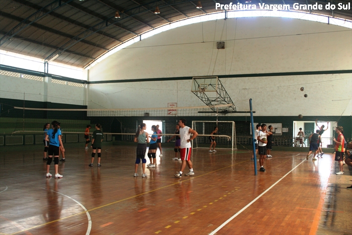 Inscrições abertas para aulas de Basquetebol, Handebol e Voleibol
