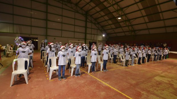 FORMATURA DOS ALUNOS DA ESCOLA ANTONIO COURY CONTOU COM SUPRESA DO “CAMINHÃO LUZ “ DA GUARDA