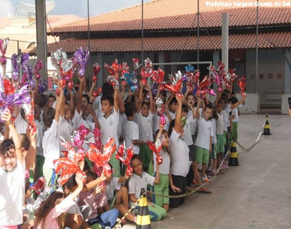Departamento de Educação distribuiu ovos de Páscoa
