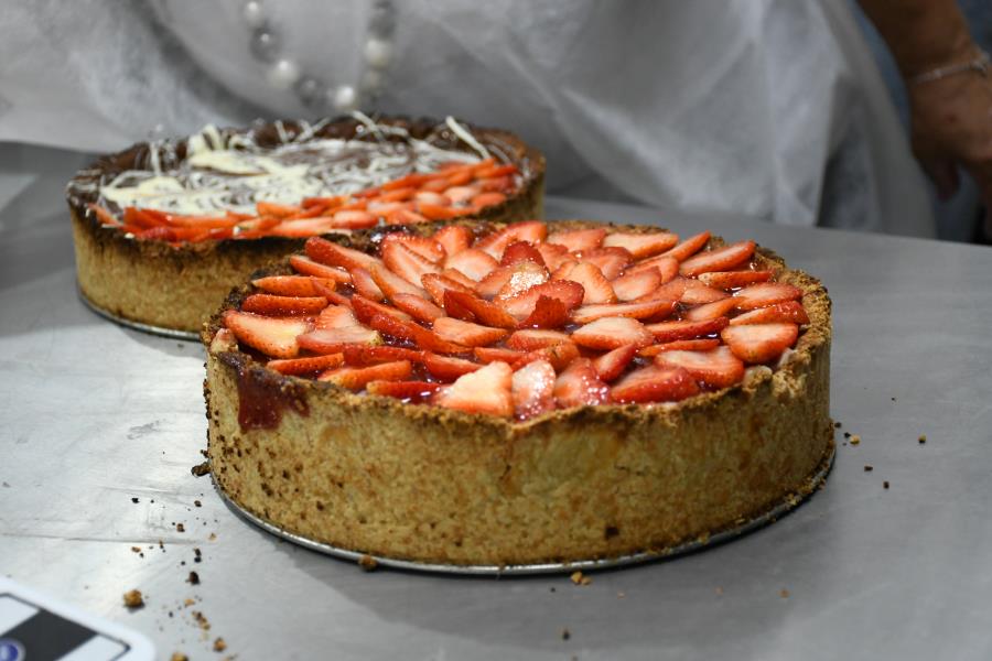 ALUNOS DO CURSO DE TORTAS DOCES E SALGADAS RECEBERAM CERTIFICADO