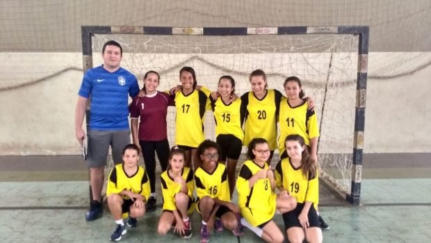 EQUIPES DE HANDEBOL PARTICIPAM DA COPA DERLA EM MOCOCA