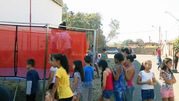 MANHÃ DE LAZER ACONTECEU NO BAIRRO SANTA MARTA