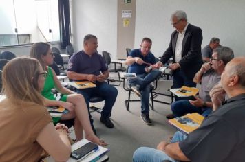 SERVIDORES DA PREFEITURA CONCLUEM CURSO DE LIDERANÇA DO SEBRAE