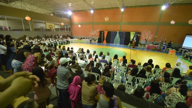 ESCOLA NAIR BOLONHA CELEBRA FORMATURA DOS FORMANDOS COM ALEGRIA E DANÇA