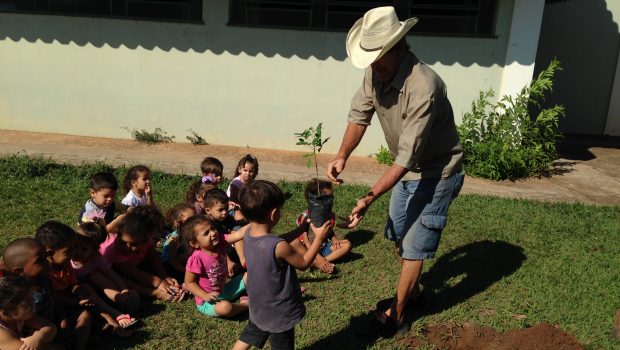 CRECHE MUNICIPAL IRMÃ GERTRUDES REALIZA PROJETO UNIÃO FAZ A VIDA
