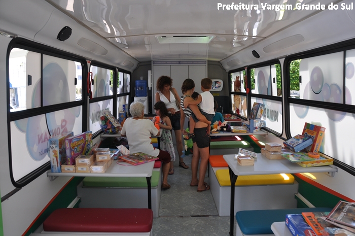 Vargem ganhou ônibus brinquedoteca