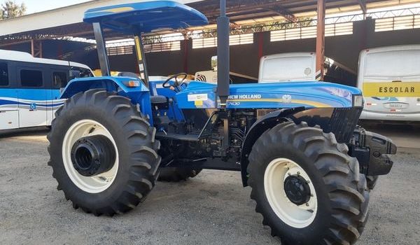 PREFEITURA DISPONIBILIZA TRATOR E EQUIPAMENTOS AGRÍCOLAS PARA PRODUTORES RURAIS