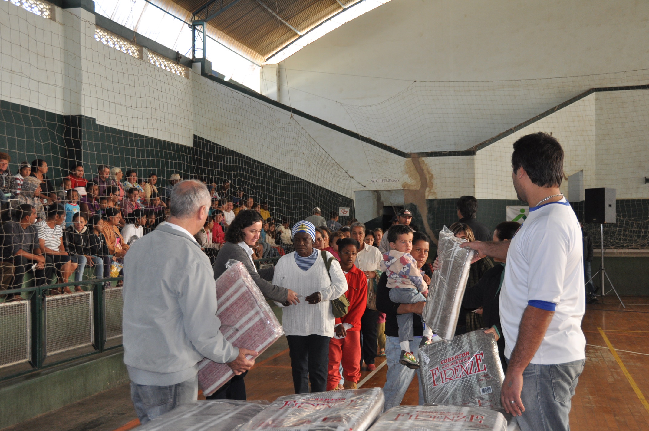 Campanha do Agasalho arrecadou e distribuiu mais de 17 mil peças