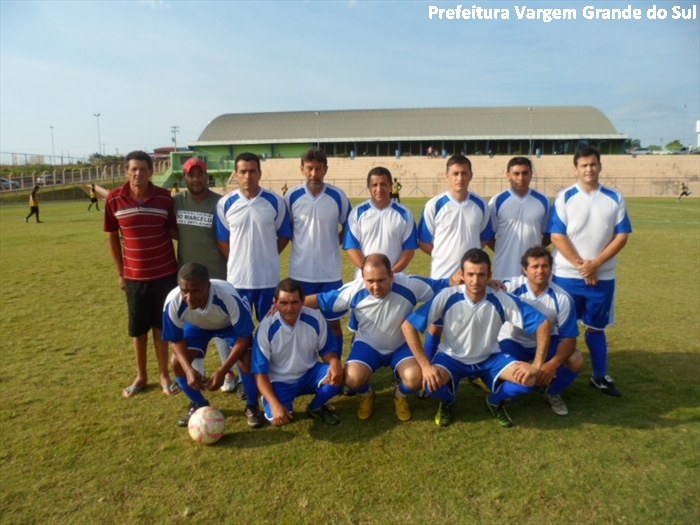 Agrovila goleia na terceira rodada do Veteranos