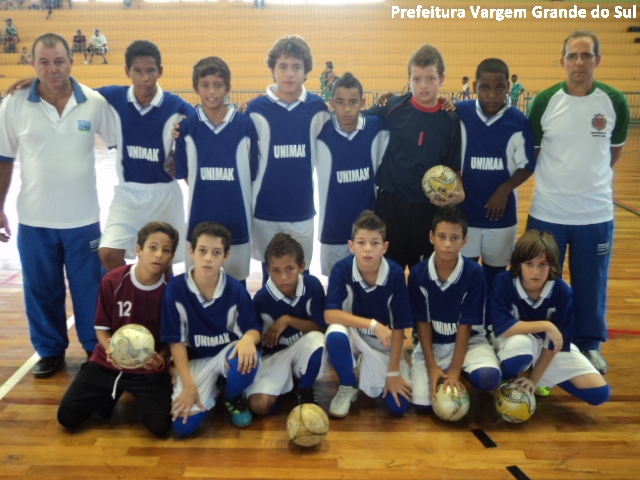 Futsal inicia regional com goleada