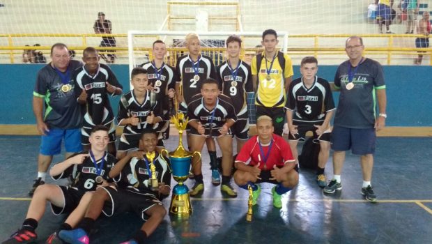 ESCOLINHA DE FUTSAL É CAMPEÃ NO SUB 07 DA LIGA RIOPARDENSE DE FUTSAL