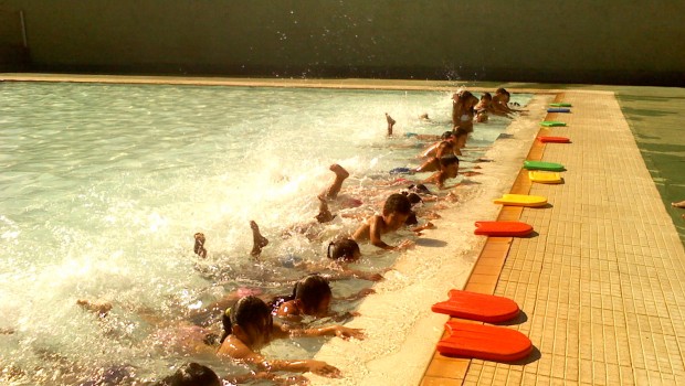 Piscinas públicas reabrirão a partir do dia 19 de fevereiro