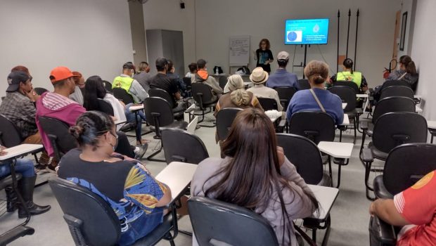 DEPARTAMENTO DE MEIO AMBIENTE REALIZA PALESTRA PARA FRENTE SOCIAL SOBRE PROTEÇÃO DE NASCENTES