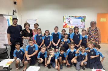 SARAU DE POESIAS NA BIBLIOTECA MUNICIPAL