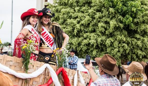 Baile da Rainha: inscrições terminam na terça-feira