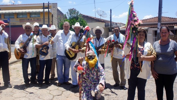 Companhia de Reis Milagre das Rosas encerrou jornada com festividades