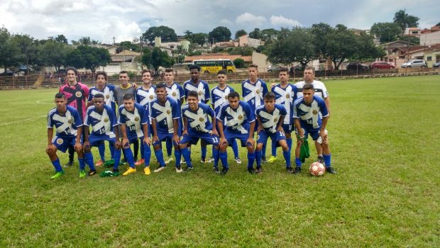 ESCOLINHA DE FUTEBOL X JUÁ