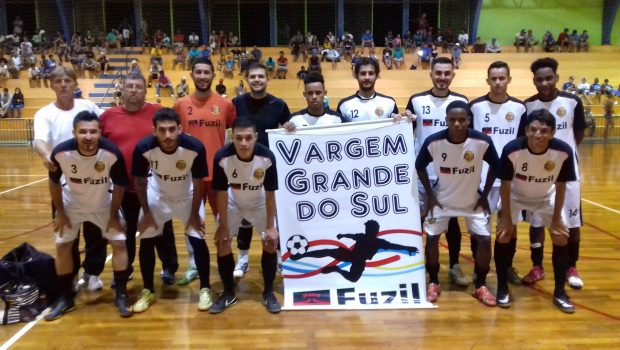 VARGEM GRANDE/FUZIL EMPATA COM SANTA CRUZ DA CONCEIÇÃO