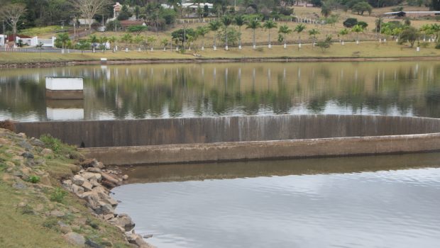 FALTA DE CHUVA E ALTO CONSUMO PODE OCASIONAR RACIONAMENTO DE ÁGUA