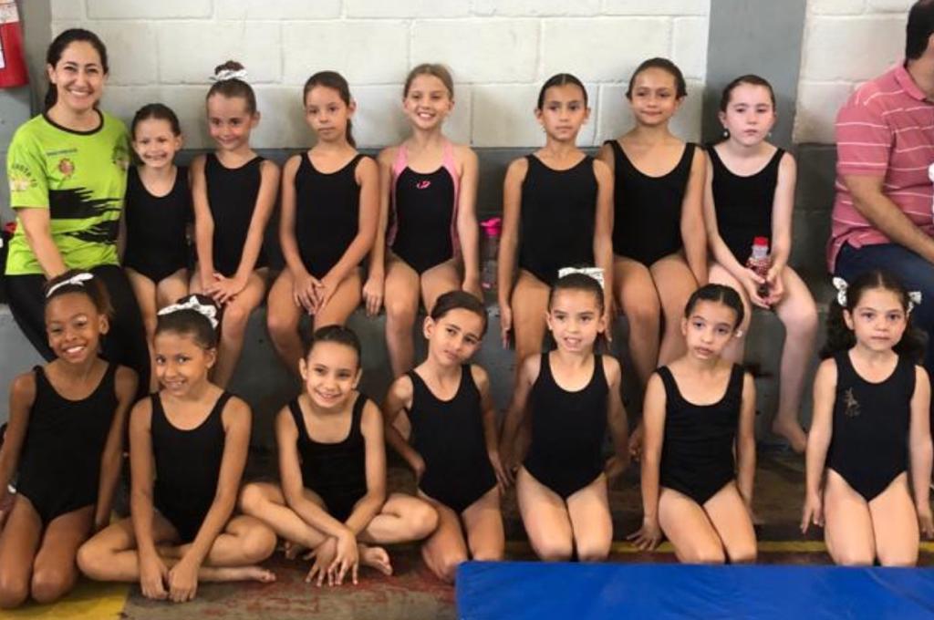 EQUIPE DE GINÁSTICA ARTÍSTICA PARTICIPA DE FESTIVAL EM SÃO JOSÉ DO RIO PARDO