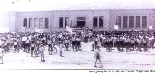 Escola Benjamin Bastos completa 100 anos