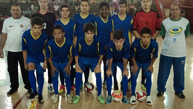Escolinha de Futsal enfrenta Grama no Campeonato Regional
