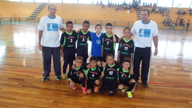 Escolinha Municipal de Futsal entra em quadra neste final de semana