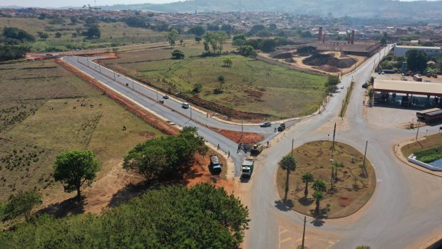 CONCLUIDA PAVIMENTAÇÃO NA AVENIDA ALICE BUOSI E O PRÓXIMO PASSO É A SINALIZAÇÃO