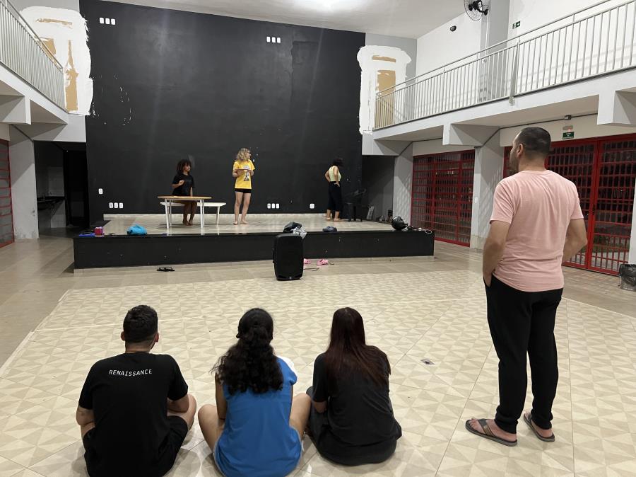 OFICINA DE INICIAÇÃO TEATRAL ESTÁ SENDO REALIZADA NO ESPAÇO MAIS CULTURA