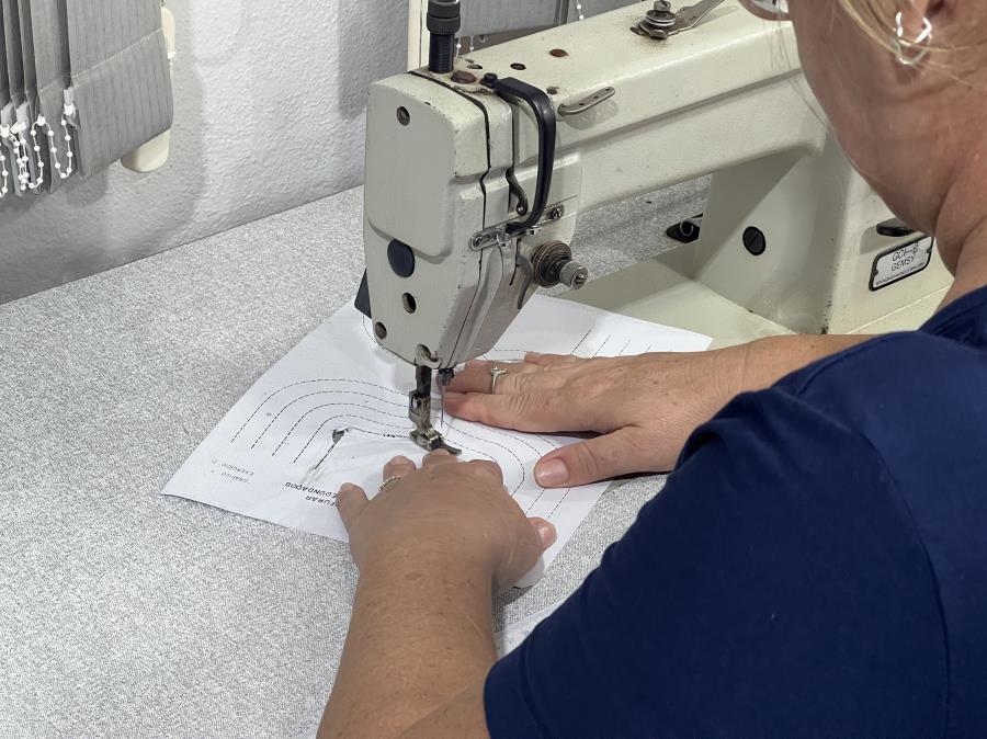 INICIADO O CURSO DE CORTE E COSTURA OFERECIDO PELO DEPARTAMENTO DE AÇÃO SOCIAL