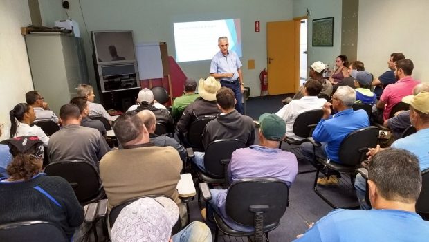 PREFEITO CONTINUA COM OS DEBATES SOBRE ÁGUA DO MUNICÍPIO