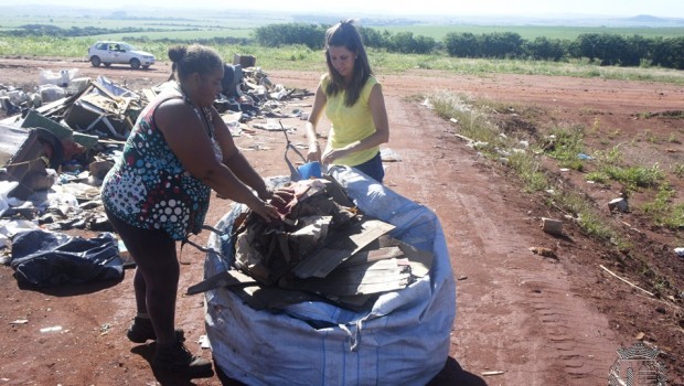 Prefeitura realiza a reciclagem dos materiais recolhidos no Mutirão da Dengue