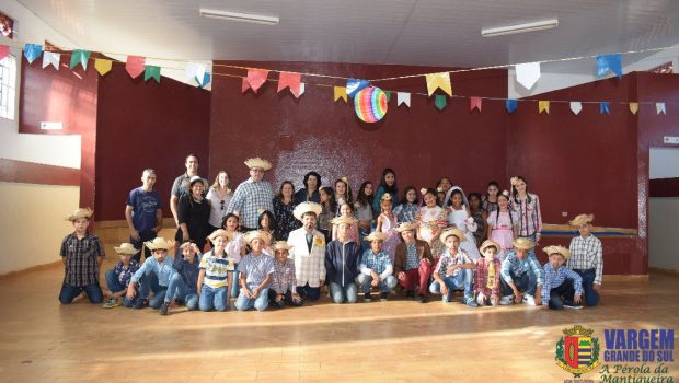 Arraiá no Petit escolheu Rainha da Pipoca e Rei da Roça