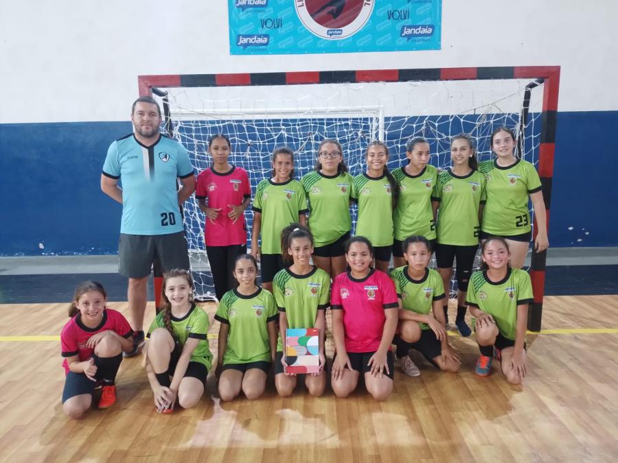 EQUIPE DE HANDEBOL FEMININO VENCE EM MOCOCA