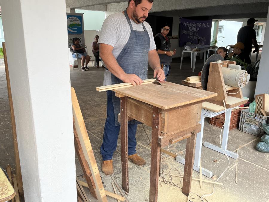 DEPARTAMENTO DE AÇÃO SOCIAL DE VARGEM GRANDE DO SUL REALIZA EM PARCERIA COM O SENAR CURSO DE MARCHETARIA