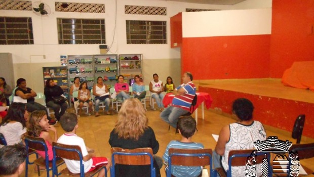 Celso Itaroti e diretora de Ação Social participam de reunião do projeto Motivar