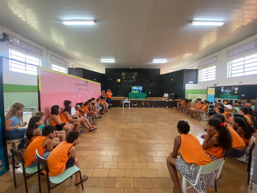 PALESTRA FEVEREIRO LARANJA E CÂNCER INFANTIL NO PROJETO TIO CARLÃO