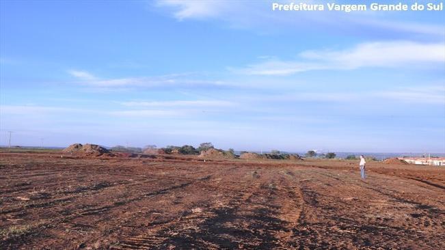 Começam os trabalhos para construção das Casas Populares