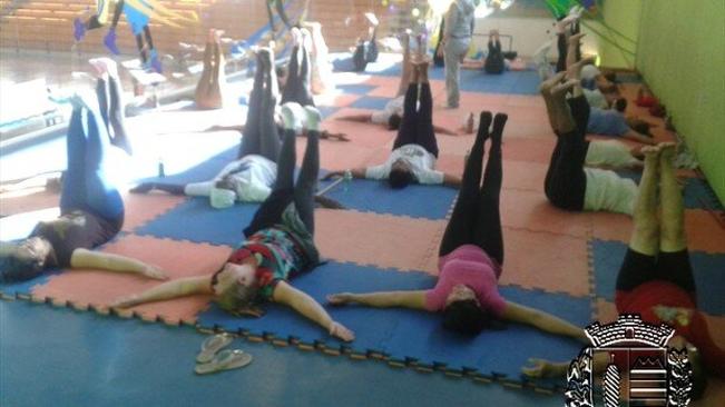 Departamento de Esportes oferece aulas gratuitas de ginástica e alongamento