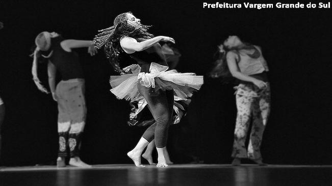 Convite – ‘AULAS DE DANÇA’