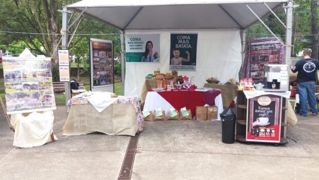 VARGEM PARTICIPOU DA PRIMEIRA EDIÇÃO DA FEIRA DE TURISMO REGIONAL