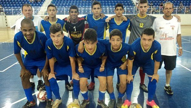 Vargem entra em quadra pelas quartas-de-final do Regional de Futsal